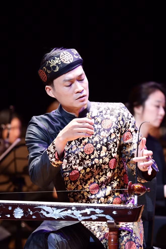 Nghệ sỹ đàn bầu Lê Hoài Phương