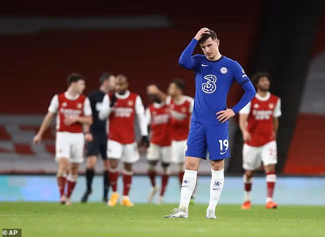 Trước trận đấu này, hai đội thể hiện những bộ mặt hoàn toàn trái ngược. Chelsea đang "bay cao" trong khi đó Arsenal thì đấu đâu thua đó nhưng kết quả hôm nay thì lại vô cùng bất ngờ.