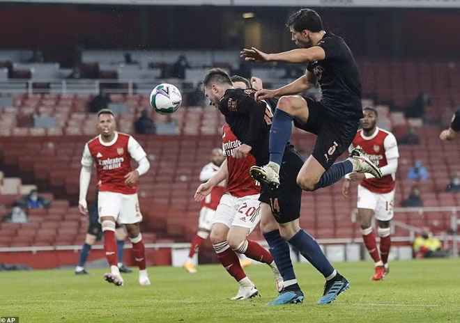 ManCity đối đầu với Arsenal tại trận đấu tứ kết Cup Liên đoàn Anh vào rạng sáng 23/12.