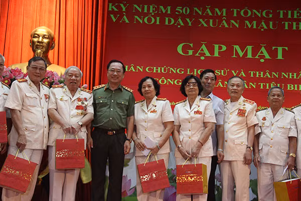 Thứ trưởng Nguyễn Văn Thành và những cán bộ Công an đã tham gia cuộc Tổng tiến công và nổi dậy Xuân Mậu Thân 1968.