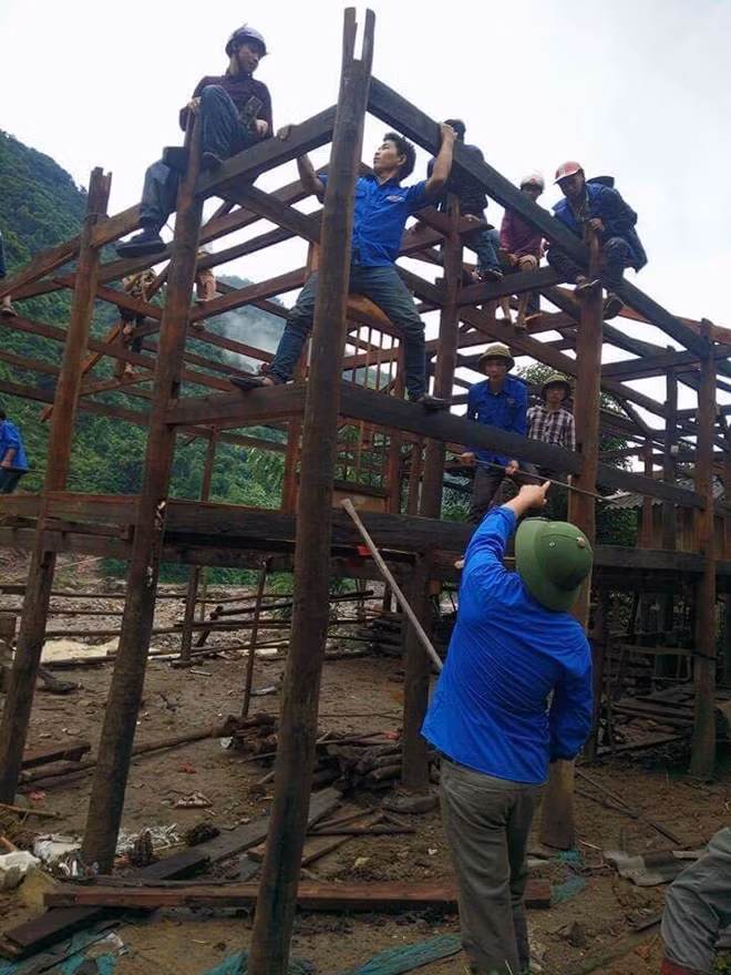 Những lúc khó khăn này mới thấy tình người thật ấm áp.