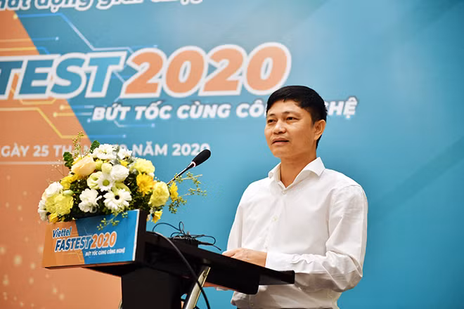 Ông Nguyễn Thành Nhương, Phó Tổng Giám đốc Tổng Công ty Viễn thông Viettel. Ông Nguyễn Thành Nhương, Phó Tổng Giám đốc Tổng Công ty Viễn thông Viettel.
