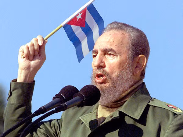 Lãnh tụ Cuba Fidel Castro. Lãnh tụ Cuba Fidel Castro.