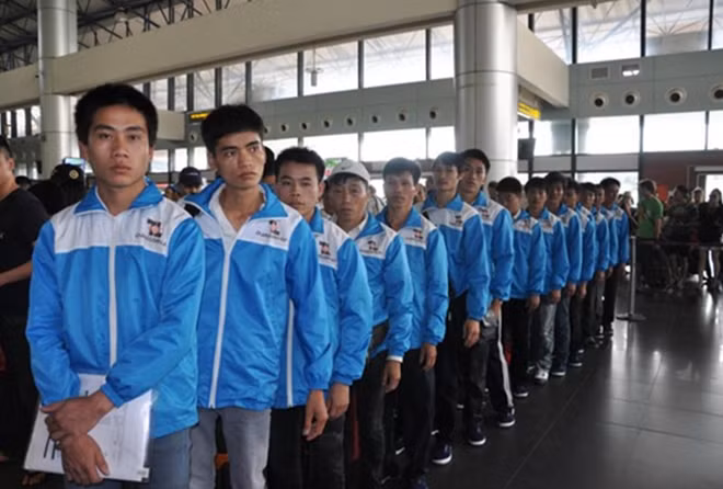 Hiện mỗi năm Việt Nam có 130.000 người đi xuất khẩu lao động.