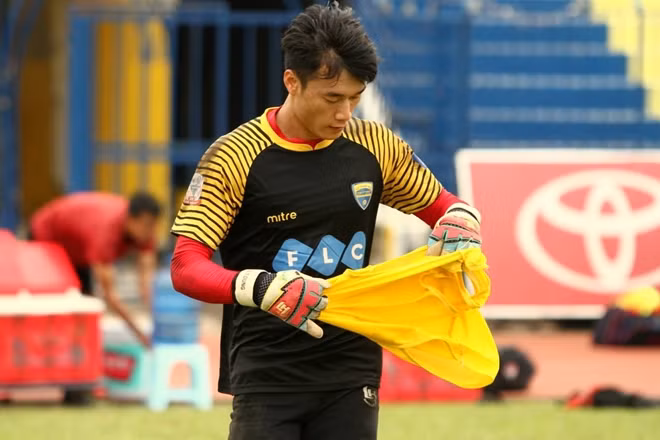 Thủ môn Bùi Tiến Dũng.
