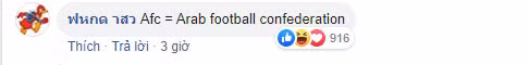 Một CĐV Thái Lan mỉa mai AFC sau khi đội nhà bị loại. Một CĐV Thái Lan mỉa mai AFC sau khi đội nhà bị loại.