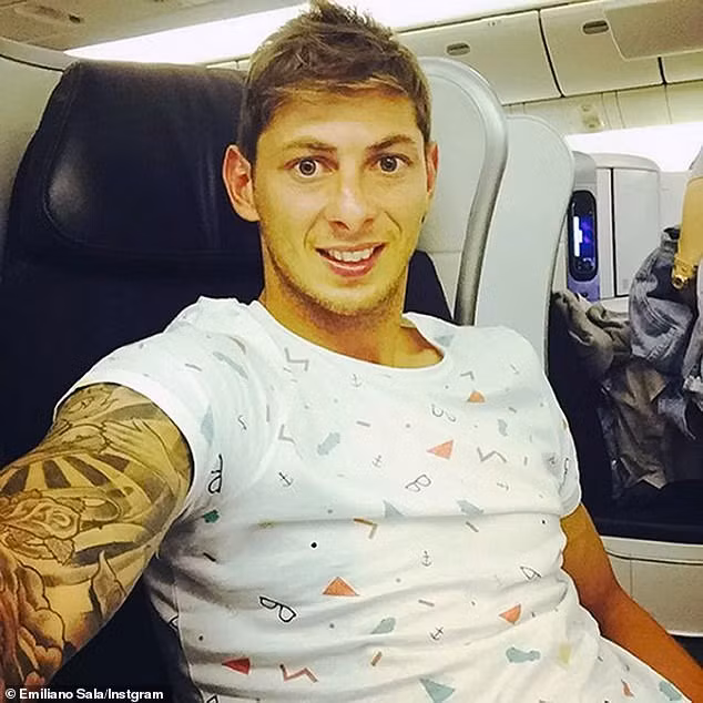 Emiliano Sala đã gửi tin nhắn thoại trước khi mất tích.