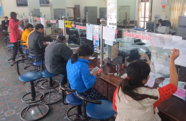 Agribank luôn giữ vai trò chủ lực trong đầu tư phát triển nông nghiệp, nông thôn. Agribank luôn giữ vai trò chủ lực trong đầu tư phát triển nông nghiệp, nông thôn.