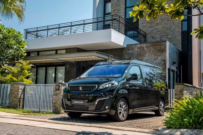 Peugeot Traveller đang chinh phục được ngày càng nhiều khách hàng doanh nhân.