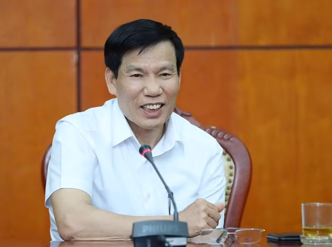 Bộ trưởng Nguyễn Ngọc Thiện tại buổi làm việc. Ảnh: Trần Huấn.