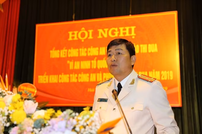 Đại tá Vũ Thanh Chương, Giám Đốc Công an tỉnh Hải Dương phát biểu tại hội nghị