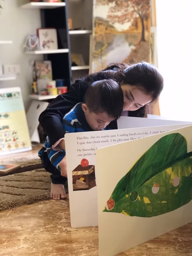Những đứa trẻ tự kỷ luôn cần một phương pháp đặc biệt để giáo dục.