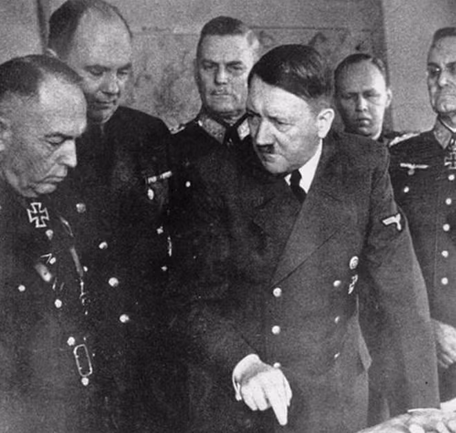 Nếu không vì sự độc đoán của Hitler, chưa chắc Tập đoàn quân số 6 đã bị xóa sổ hoàn toàn tại Stalingrad như vậy.