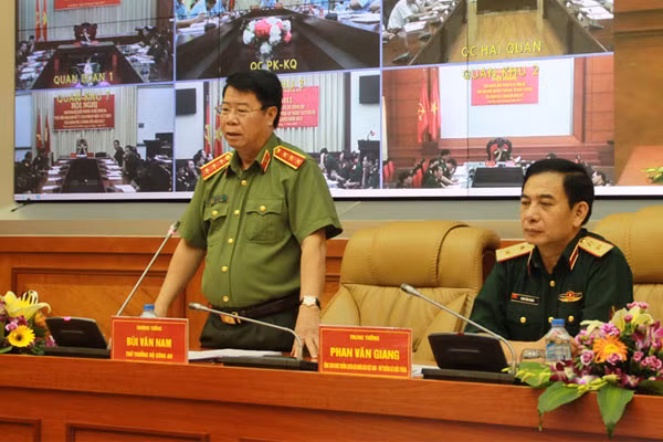 Thứ trưởng Bùi Văn Nam phát biểu tại hội nghị. Thứ trưởng Bùi Văn Nam phát biểu tại hội nghị.