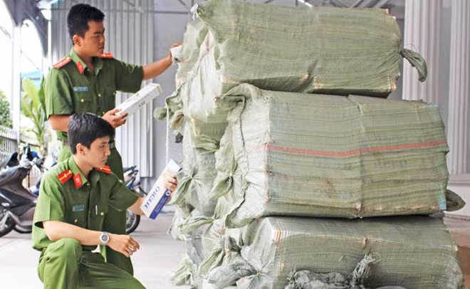 Hàng chục vụ án buôn lậu đã bị lực lượng Cảnh sát kinh tế phát hiện, thu giữ.