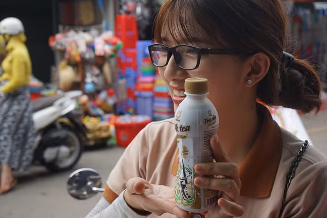 Macchiato Không độ được định vị là “ngon khó cưỡng” với hình thức đóng chai tiện lợi để đưa sản phẩm phủ khắp cả nước, phục vụ nhu cầu hàng triệu người tiêu dùng.