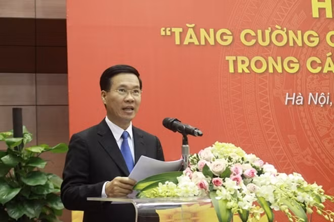 Đồng chí Võ Văn Thưởng phát biểu chỉ đạo tại Hội thảo.