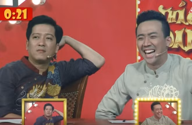 Trường Giang - Trấn Thành trong một chương trình giải trí.