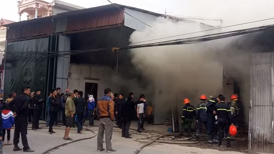 Lực lượng Cảnh sát PCCC Bắc Giang tổ chức chữa cháy