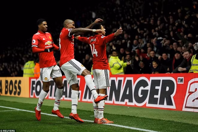 Man Utd có chiến thắng tưng bừng nhất từ đầu mùa. Ảnh: Reuters.