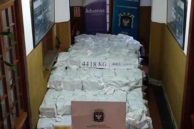 Hơn 4 tấn ma túy vừa bị bắt giữ ngày 26-12.