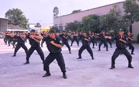 CSCĐ Cần Thơ luyện tập trên thao trường.