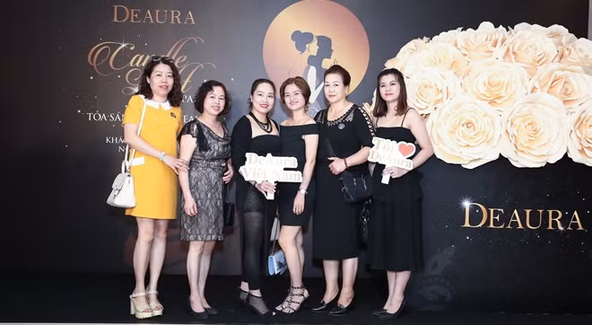 Bền bỉ, tâm huyết là những giá trị mà DeAura gây dựng và theo đuổi trên hành trình đem đến vẻ đẹp bền vững cho phụ nữ Việt.