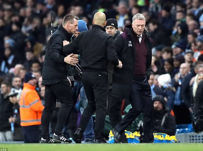 Ngoại hạng Anh vẫn là "miền đất dữ" cho HLV David Moyes. Ảnh: DM.