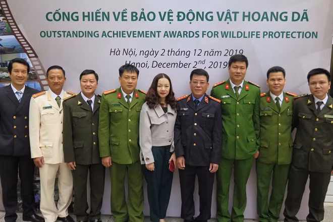 Các tập thể và cá nhân nhận giải thưởng Cống hiến bảo vệ ĐVHD 2019.