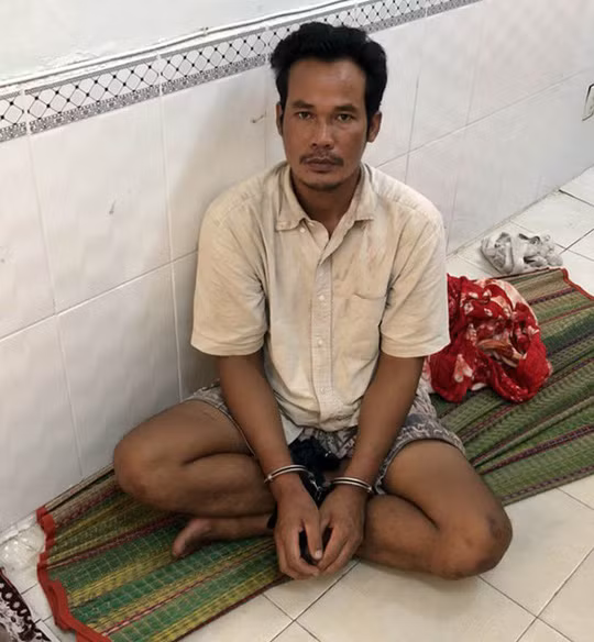 Thạch Sà Khêl - hung thủ chém 3 người tử vong, 9 người bị thương ở ấp Đay Tà Ni, xã Hưng Hội, huyện Vĩnh Lợi, tỉnh Bạc Liêu.