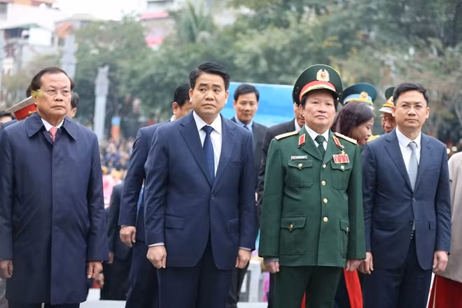 Lãnh đạo thành phố Hà Nội và đại diện các ban bộ nghành tham gia lễ khai hội Gò Đống Đa năm 2020.