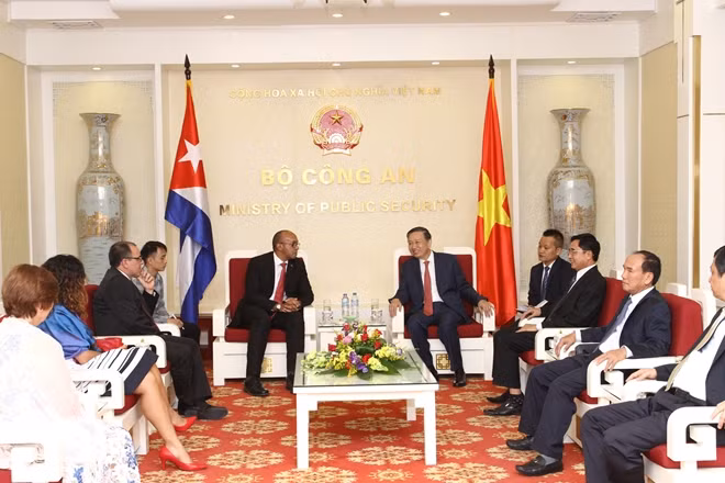 Toàn cảnh buổi tiếp.