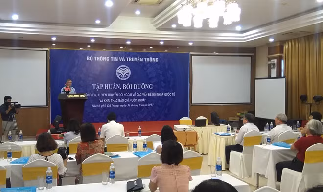 Quang cảnh buổi tập huấn.