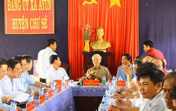 Tổng Bí thư làm việc tại xã Ayun