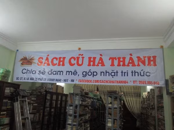 Kho sách cũ của chàng trai trẻ.