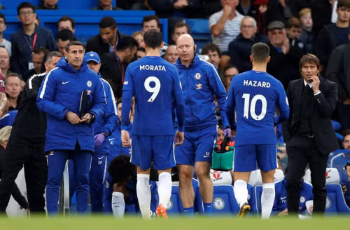 Chấn thương của Morata là tin dữ với Conte. Ảnh: Reuters.