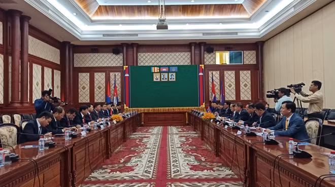 Cuộc họp tại Bộ Nội vụ Campuchia.