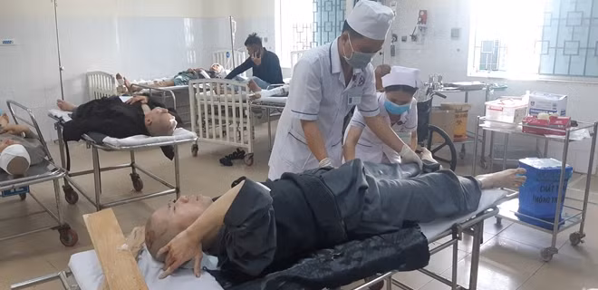 Các bệnh nhân cấp cứu tại bệnh viện.