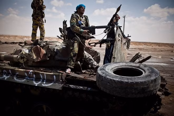 Nhóm phiến quân được Thổ Nhĩ Kỳ hậu thuẫn ở Tripoli. Ảnh: New York Times.