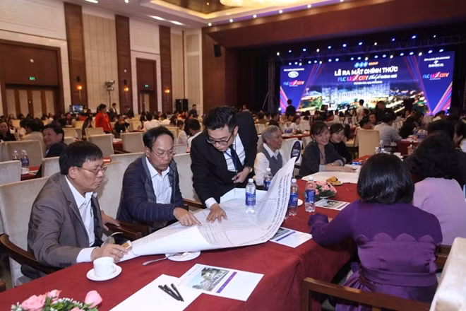 Hơn 500 khách hàng, nhà đầu tư đã tham dự ra mắt dự án FLC Lux City.
