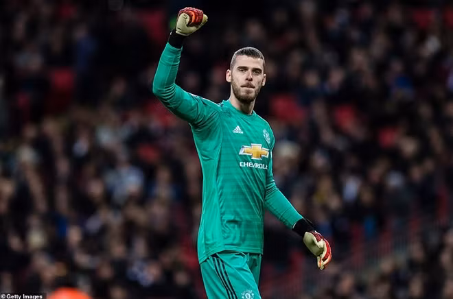 ... cùng sự xuất sắc của De Gea.