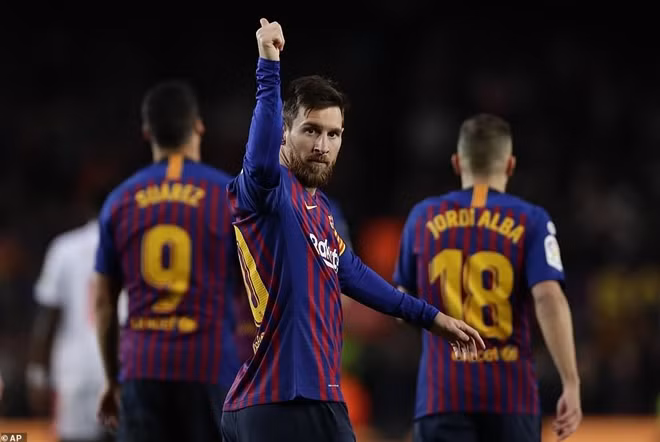 Messi cán mốc kỷ lục tại La Liga.