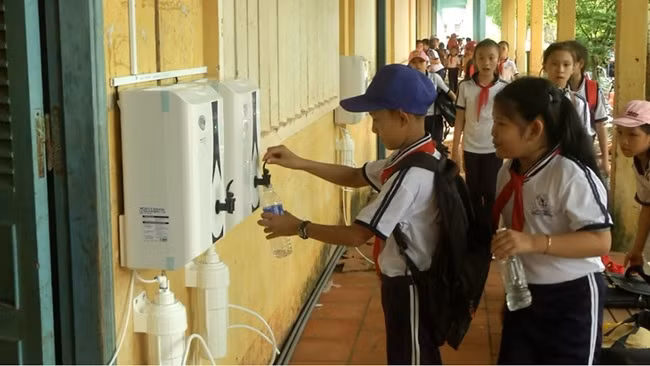 Một dự án nước học đường được triển khai (ảnh minh họa) Một dự án nước học đường được triển khai (ảnh minh họa)