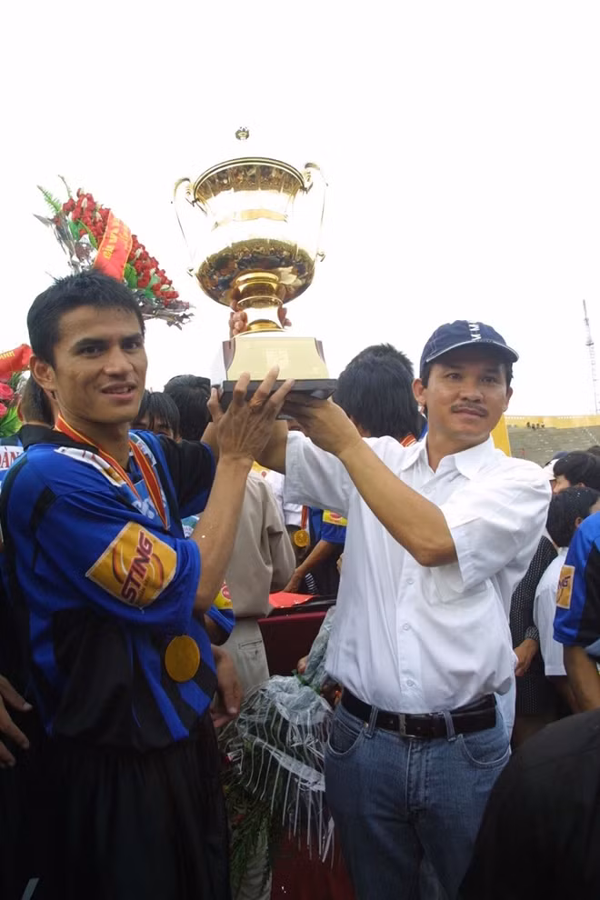 Kiatisak trở thành huyền thoại của Hoàng Anh Gia Lai.