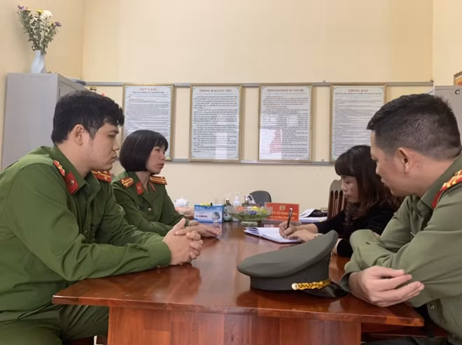 Một ngày ở Công an xã Liêm Tuyền.