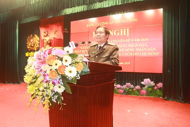 Thiếu tướng Đào Gia Bảo phát biểu tại Hội nghị.