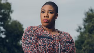 Symone Sanders đảm nhận vai trò cố vấn cấp cao và người phát ngôn chính của bà Kamala Harris. Symone Sanders đảm nhận vai trò cố vấn cấp cao và người phát ngôn chính của bà Kamala Harris.