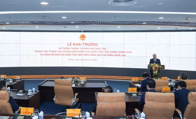 Giải vàng hạng mục giải pháp quản lý công nghệ thông tin dành cho Hệ thống thông tin báo cáo và chỉ đạo điều hành (VNPT VSR) .
