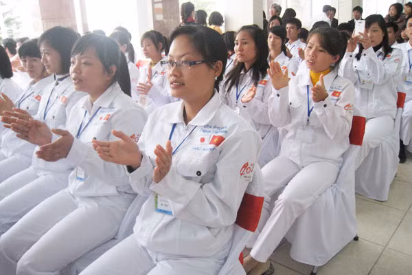 Hiện Việt Nam mỗi năm mới chỉ đưa được vài trăm lao động trình độ cao là điều dưỡng viên sang CHLB Đức và Nhật Bản.