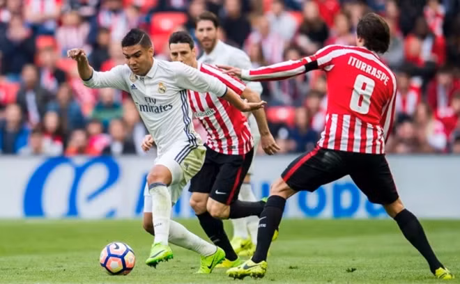 Athletic Bilbao đã có một chiến thuật vô cùng hợp lý để phong tỏa hàng công hùng mạnh của Real trong gần như cả trận đấu.